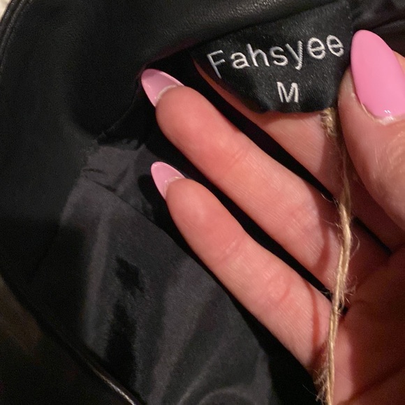 Faux leather mini skirt black - Picture 4 of 4